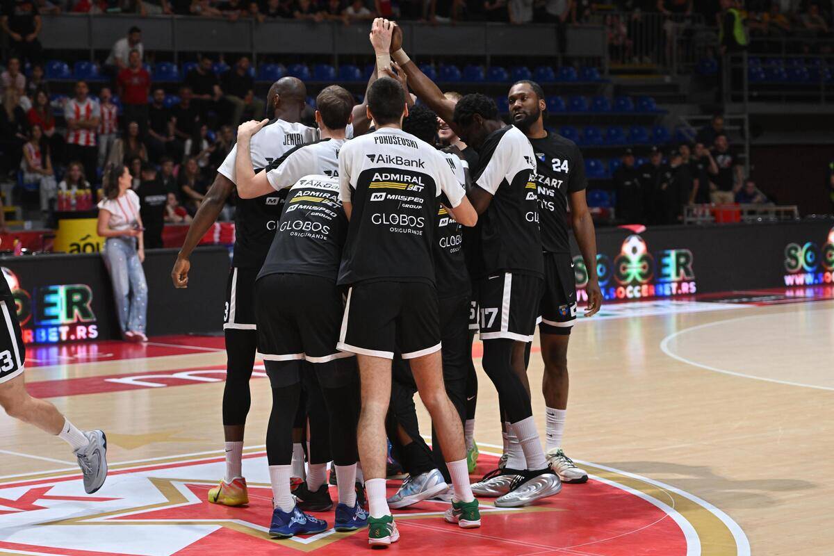 Crvena zvezda - Partizan (15).JPG