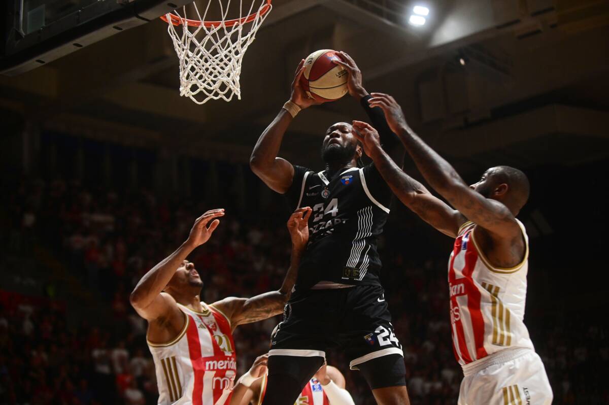 Crvena zvezda - Partizan (30).JPG