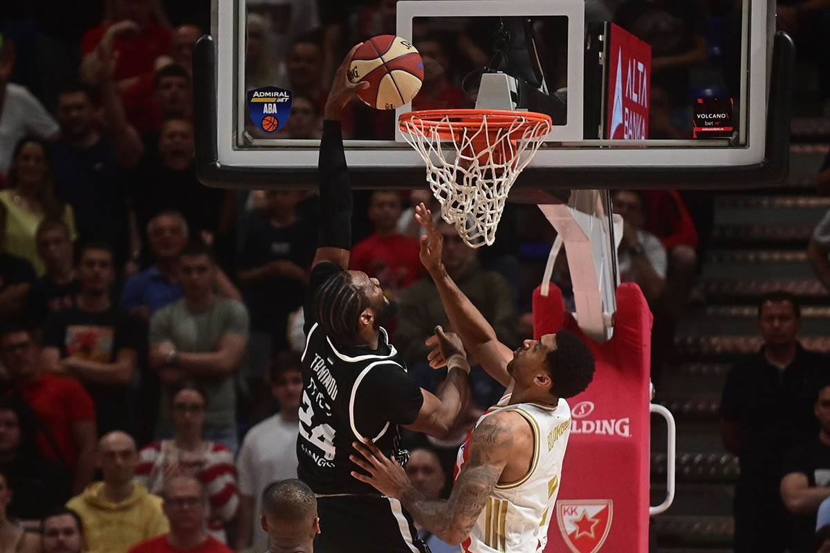 Partizan - Crvena zvezda (3).jpg