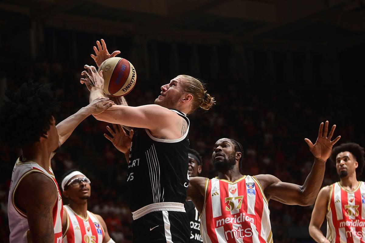 Partizan - Crvena zvezda (6).jpg