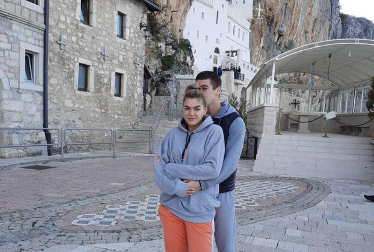 Bivša učesnica Zadruge čeka 5. dete: Ima sina i 3 ćerke, sad sa svim podelila srećne vesti