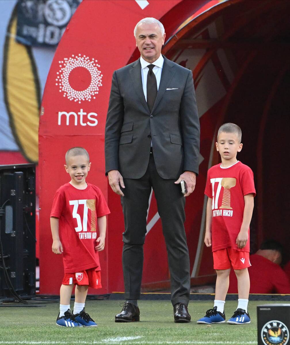 Crvena zvezda - OFK Beograd (2).jpg