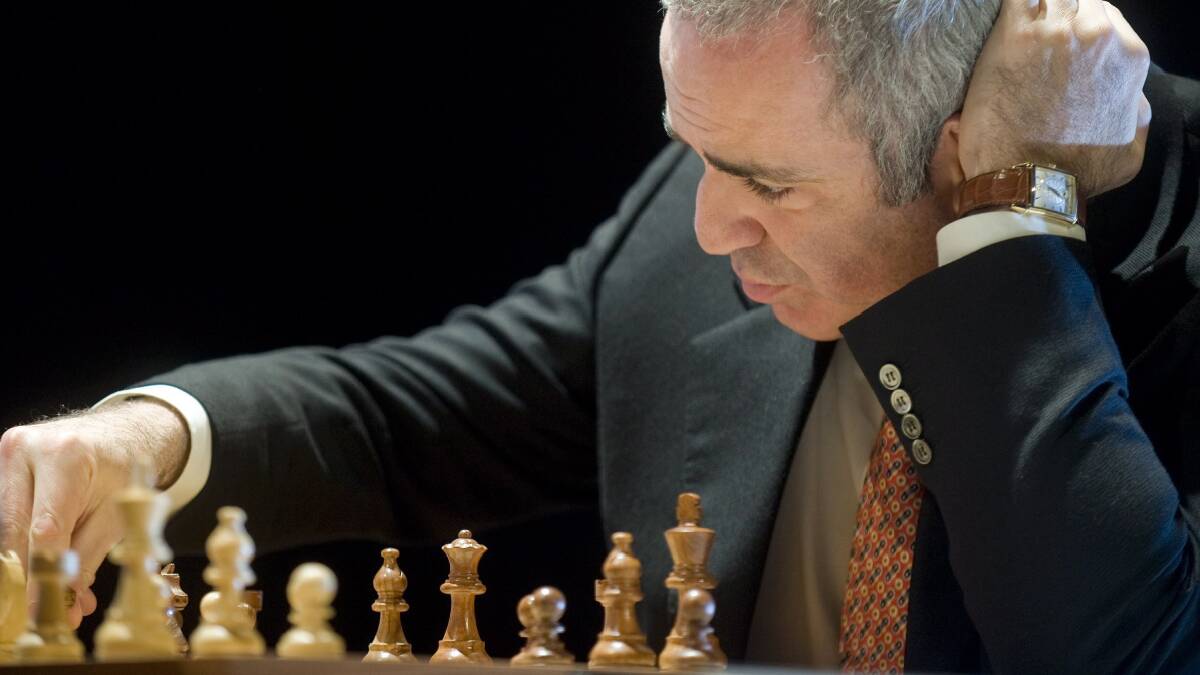 Gari Kasparov igra šah