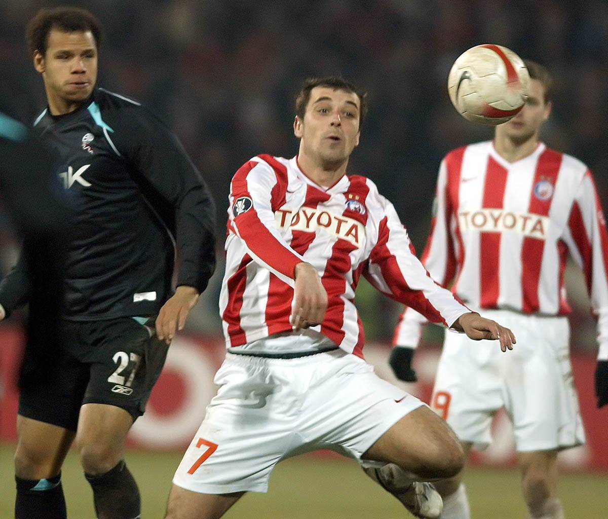 Bolton Crvena zvezda (12).jpg