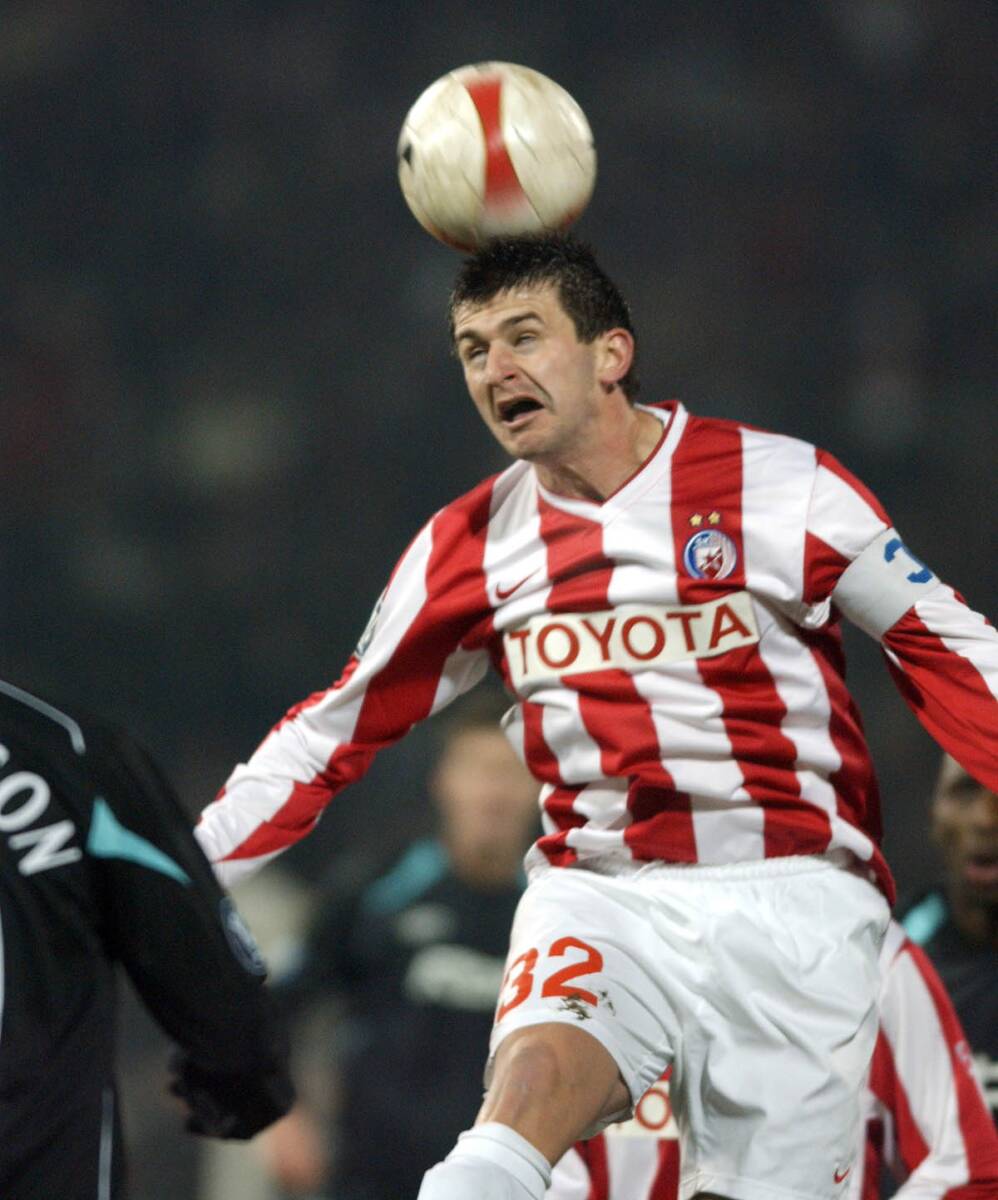 Bolton Crvena zvezda (13).jpg
