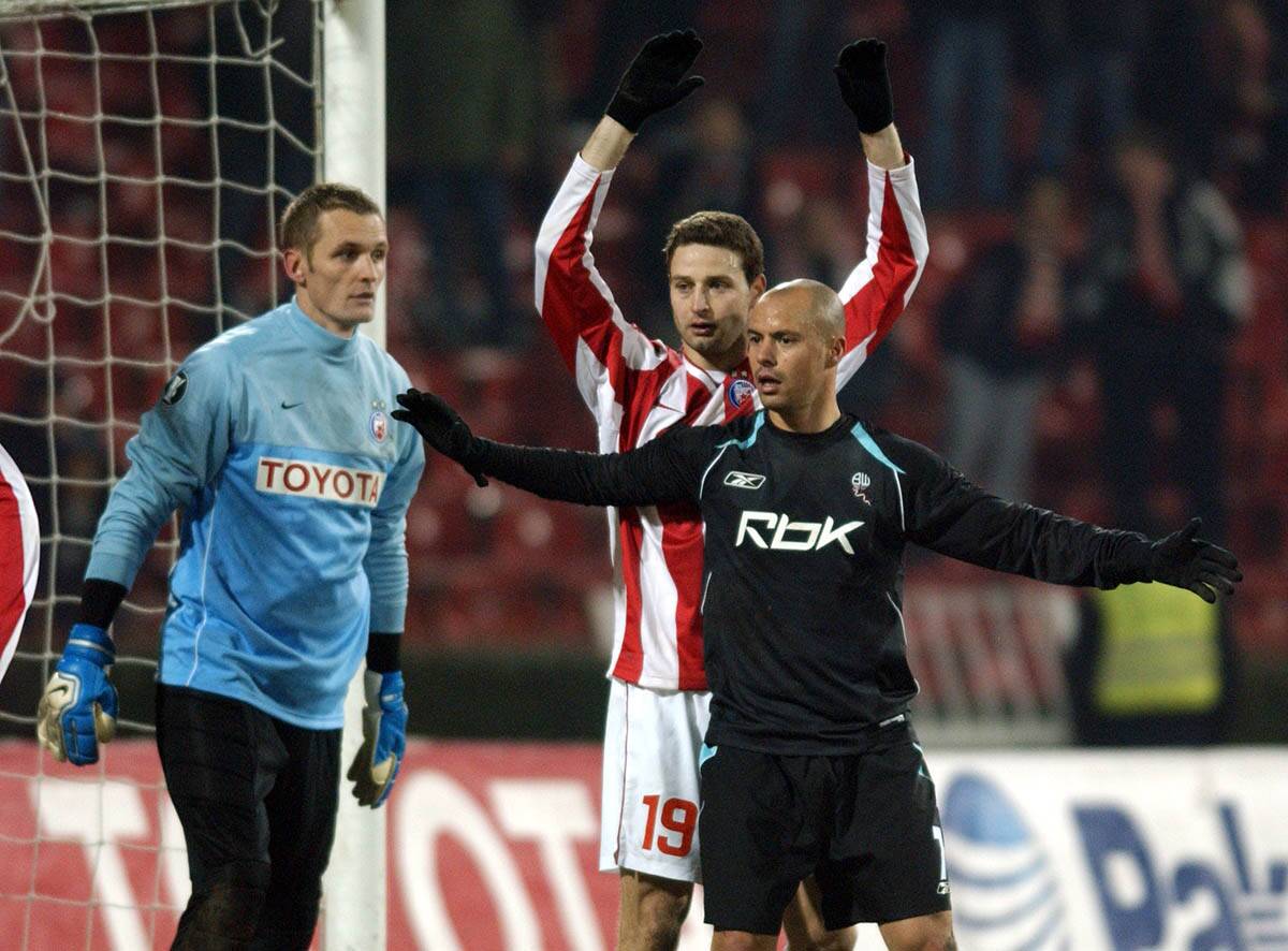 Bolton Crvena zvezda (15).jpg