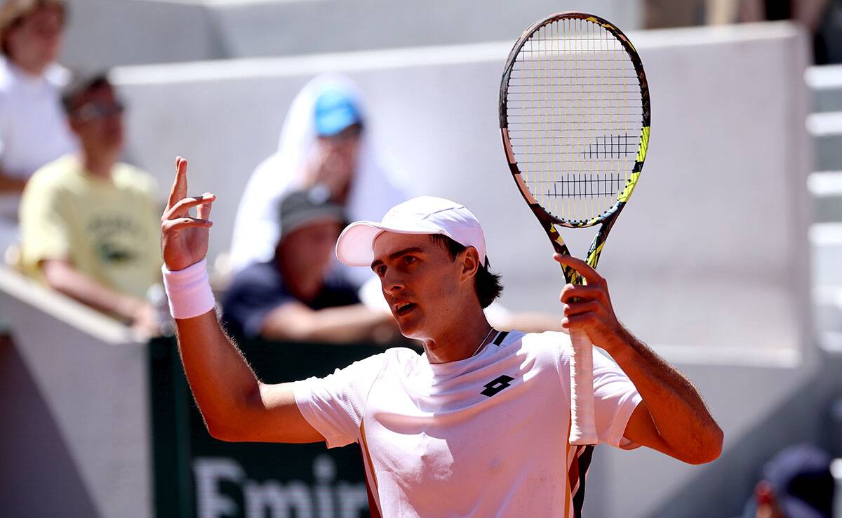 Danil Medvedev - Adam Volton (8).jpg