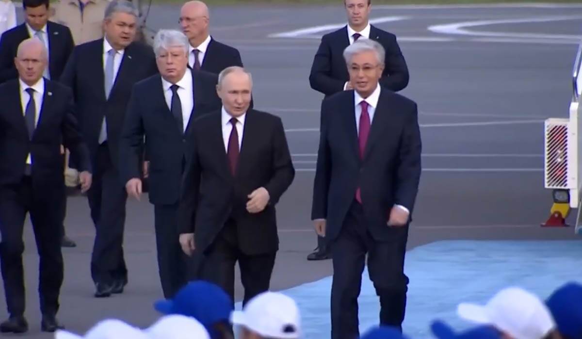 Vladimir Putin, Kasim-Žomart Tokajev (4).jpg