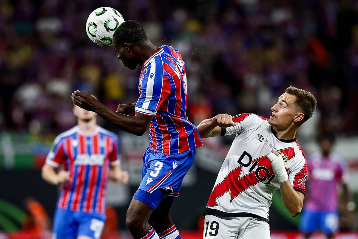 Crystal Palace vs Rayo Vallecano  (4).jpg