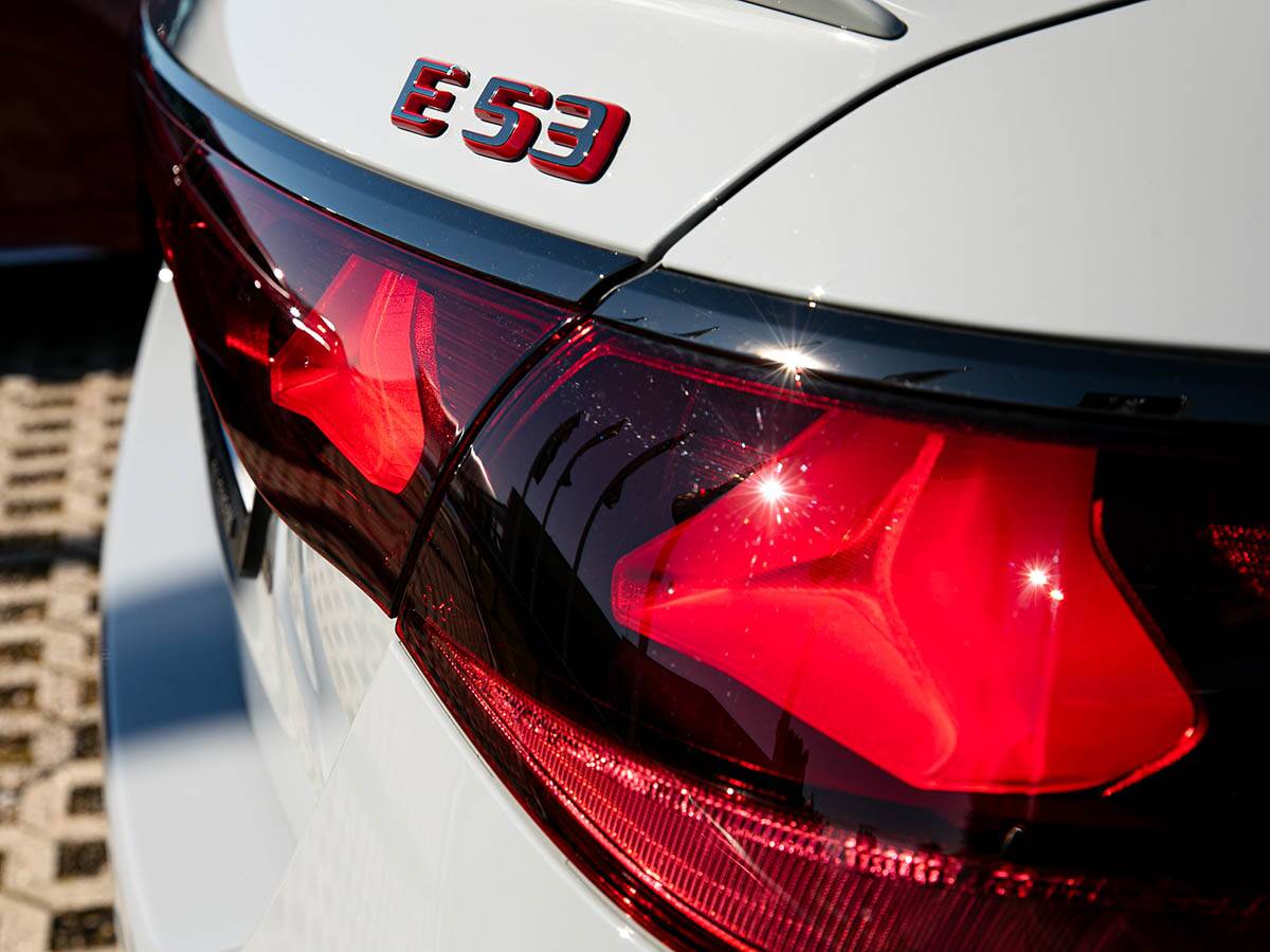 E 53 HYBRID 4M+ (13).jpg