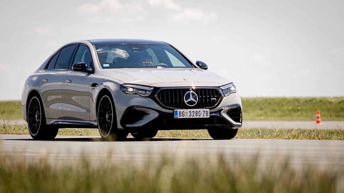 AMG Mercedes  (3).jpg