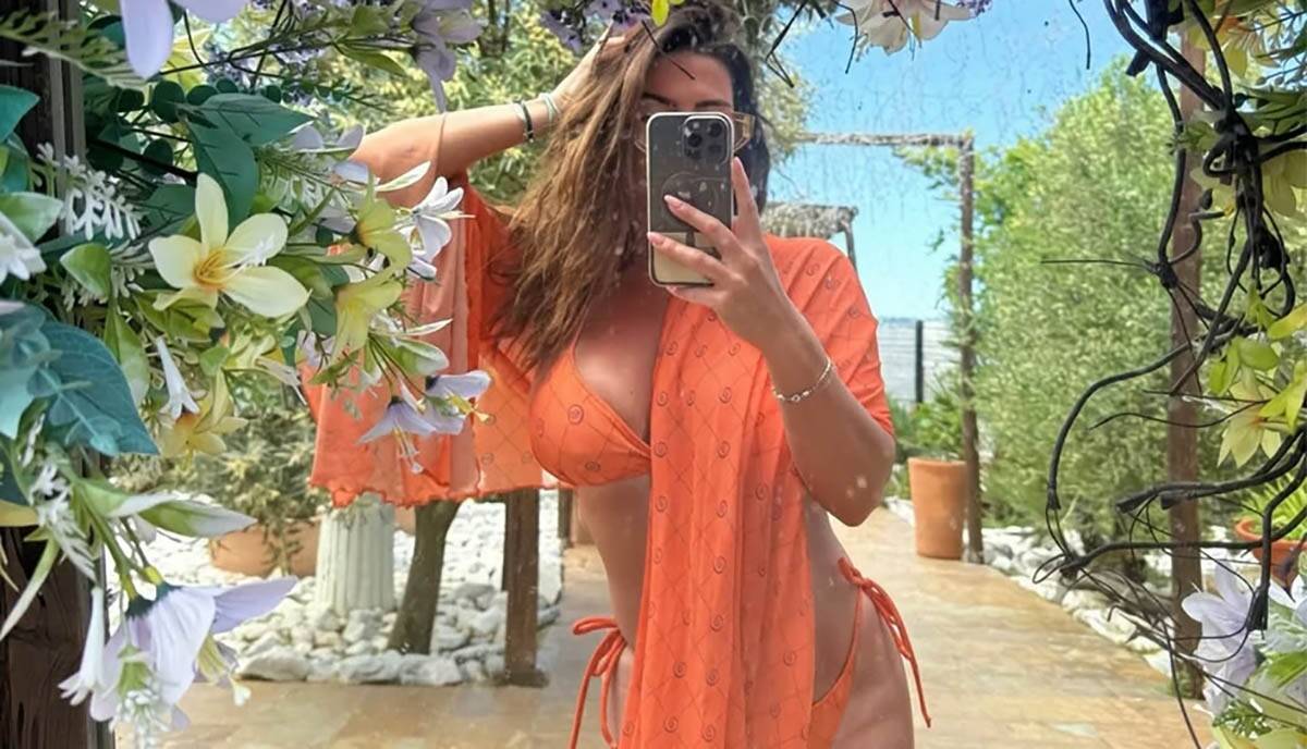 Ena Popov  (1).jpg