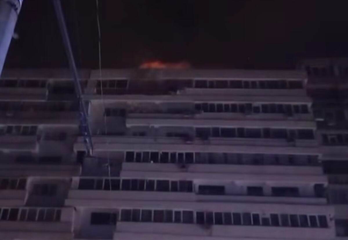 Ruski dron pogodio stambenu zgradu u gradu Galaci u Rumuniji (2).jpg