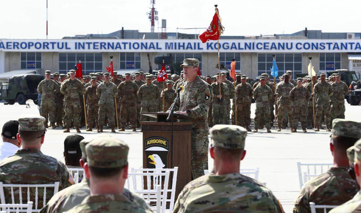 NATO vazduhoplovna baza Mihail Kogalničeanu u Rumuniji, najveća u Evropi (3).jpg