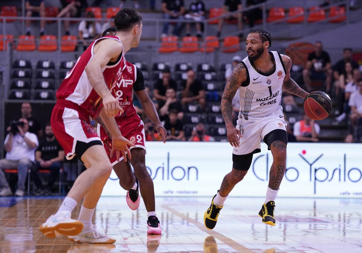 Partizan FMP F4 KLS (1).jpg