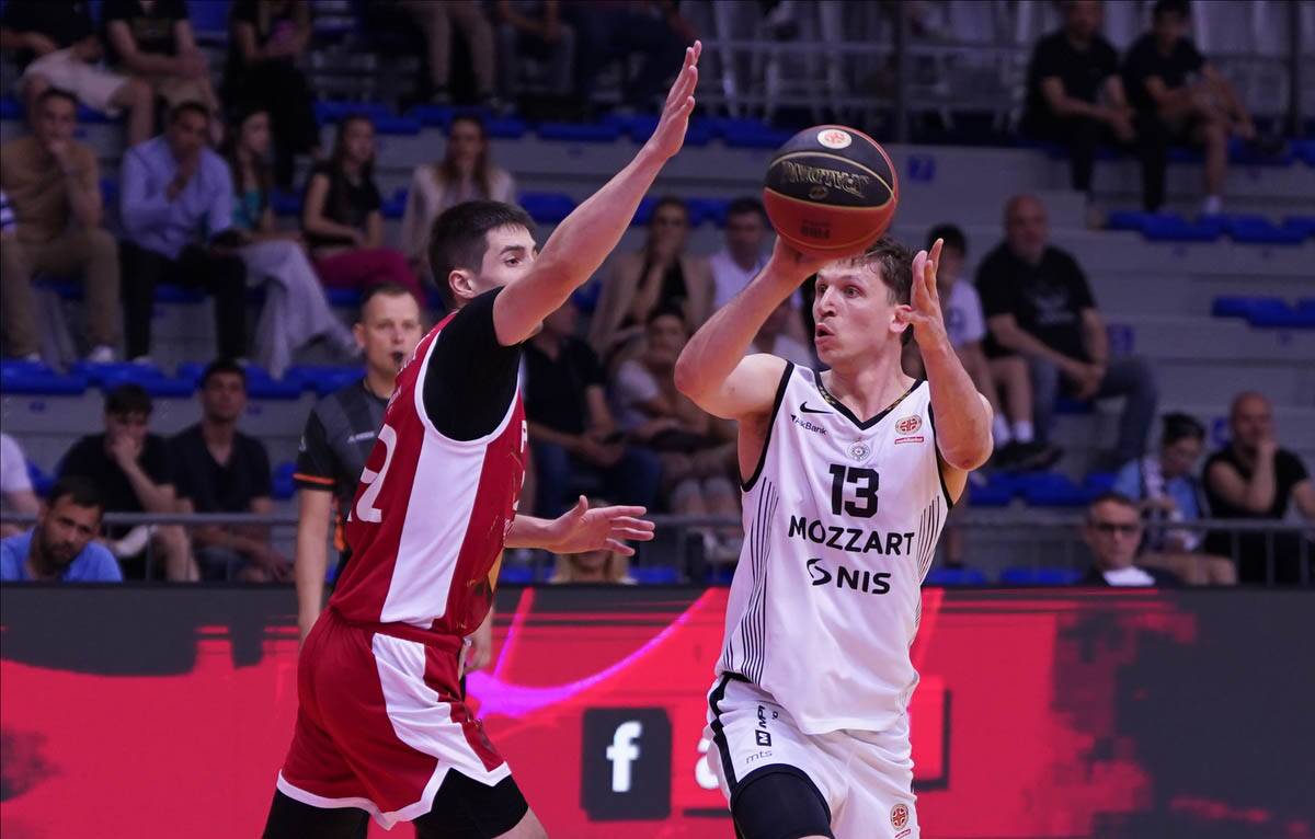 Partizan FMP F4 KLS (4).jpg