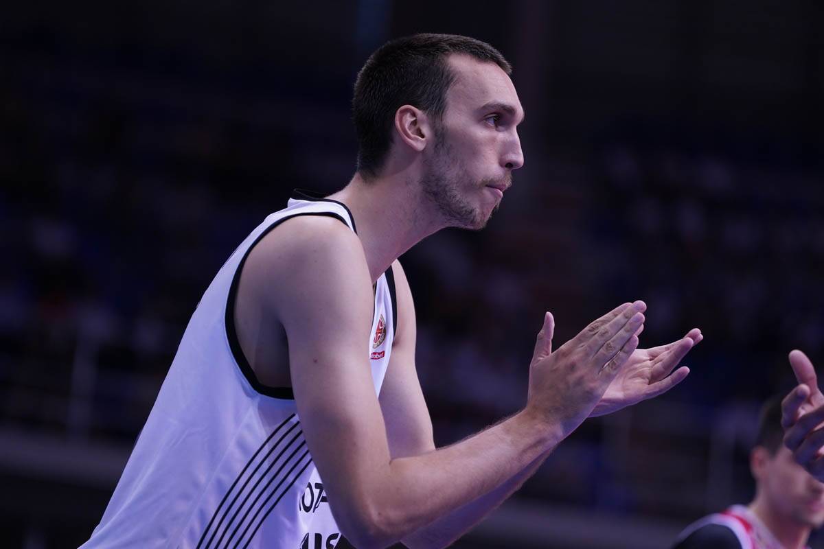 Partizan FMP F4 KLS (3).jpg