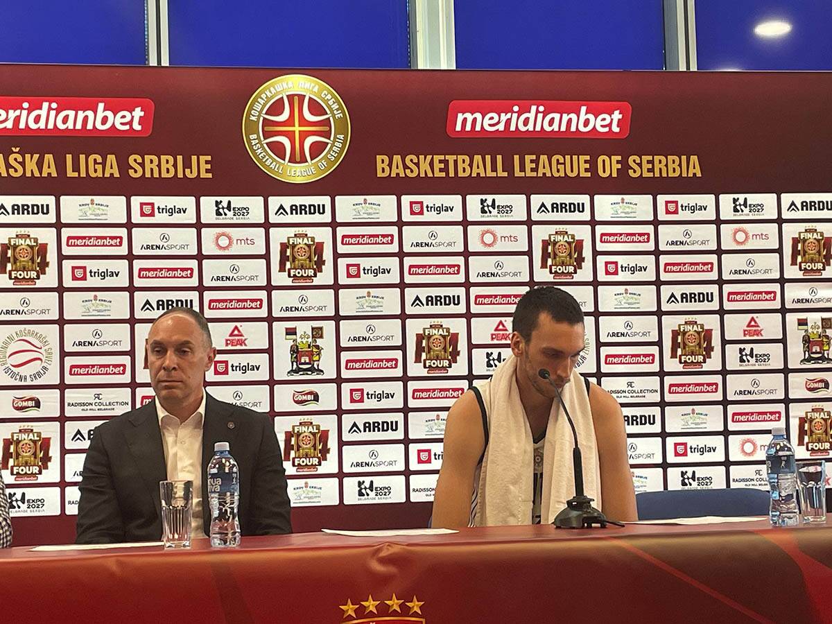 Ocokoljic i Pokusevski konferencija (4).jpg