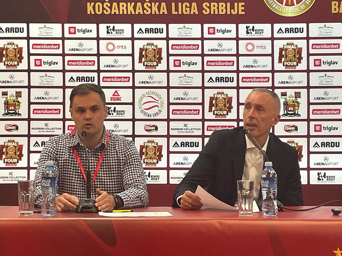 Milan Tomić konferencija (1).jpg