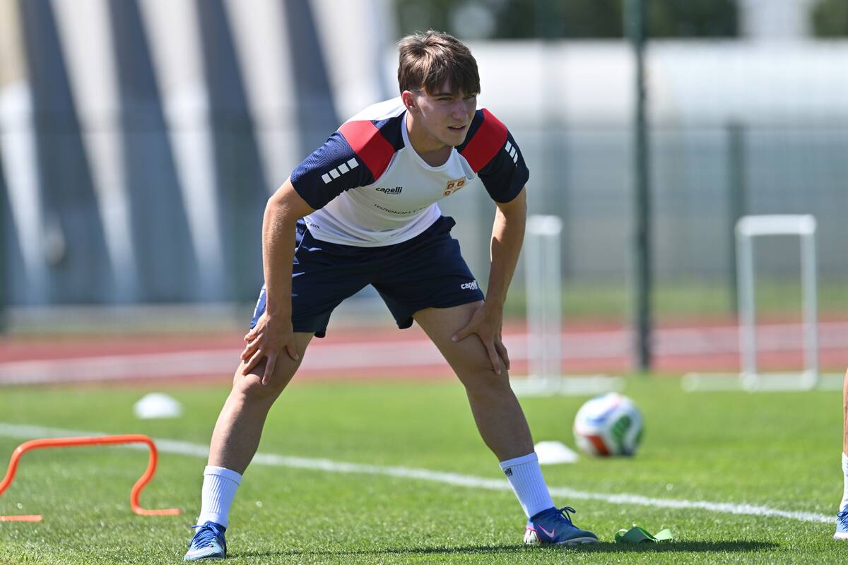 Vasilije Kostov na treningu Srbije
