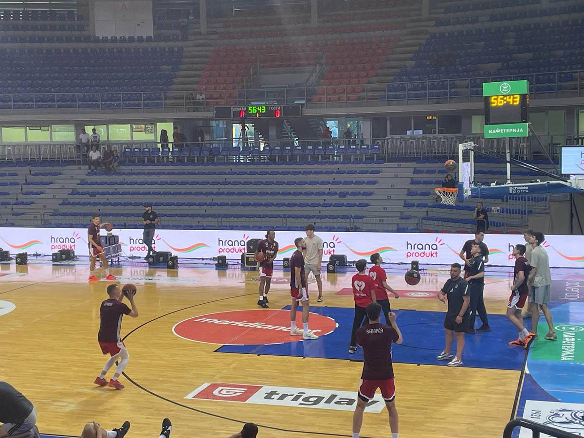 Spartak FMP zagrevanje 3.jpg