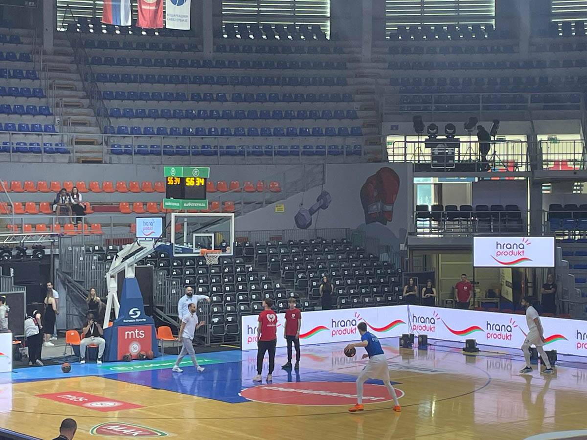 Spartak FMP zagrevanje 4.jpg