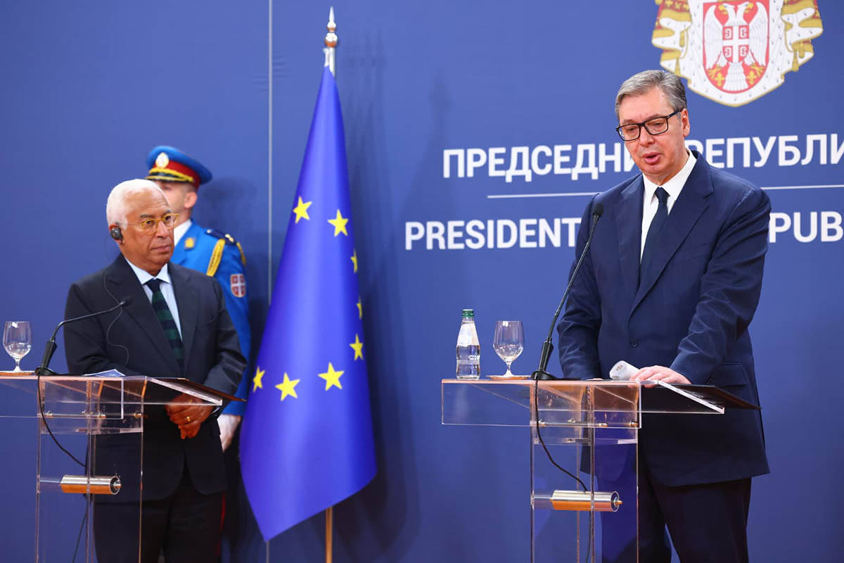 Aleksandar Vučić i Antonio Košta (5).jpg