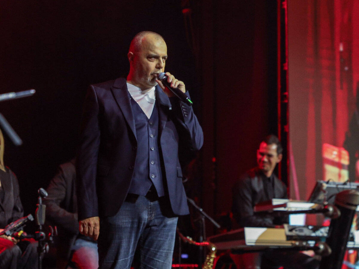Nikola Kojo muzička predstava 'Kako sam prestao da pevam pod tušem' (5).jpg