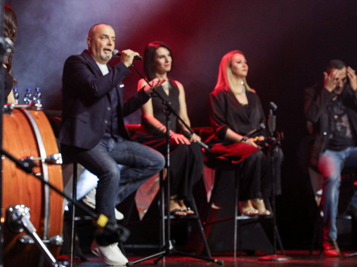 Nikola Kojo muzička predstava 'Kako sam prestao da pevam pod tušem' (9).jpg