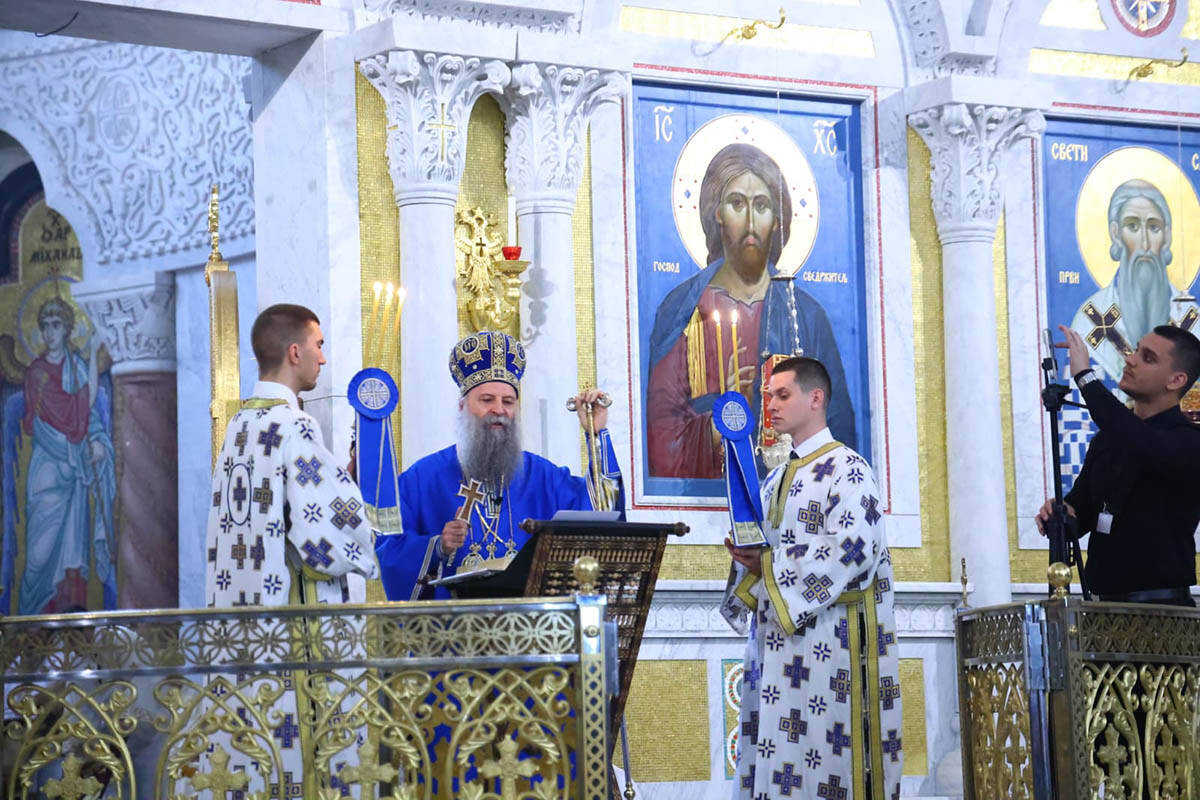 Ispraćaj Pojasa Presvete Bogorodice  (2).jpg