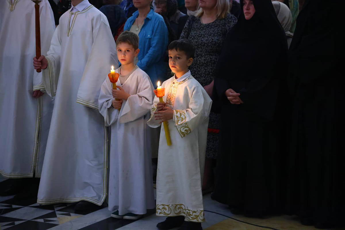 Ispraćaj pojasa Presvete Bogorodice (17).jpg
