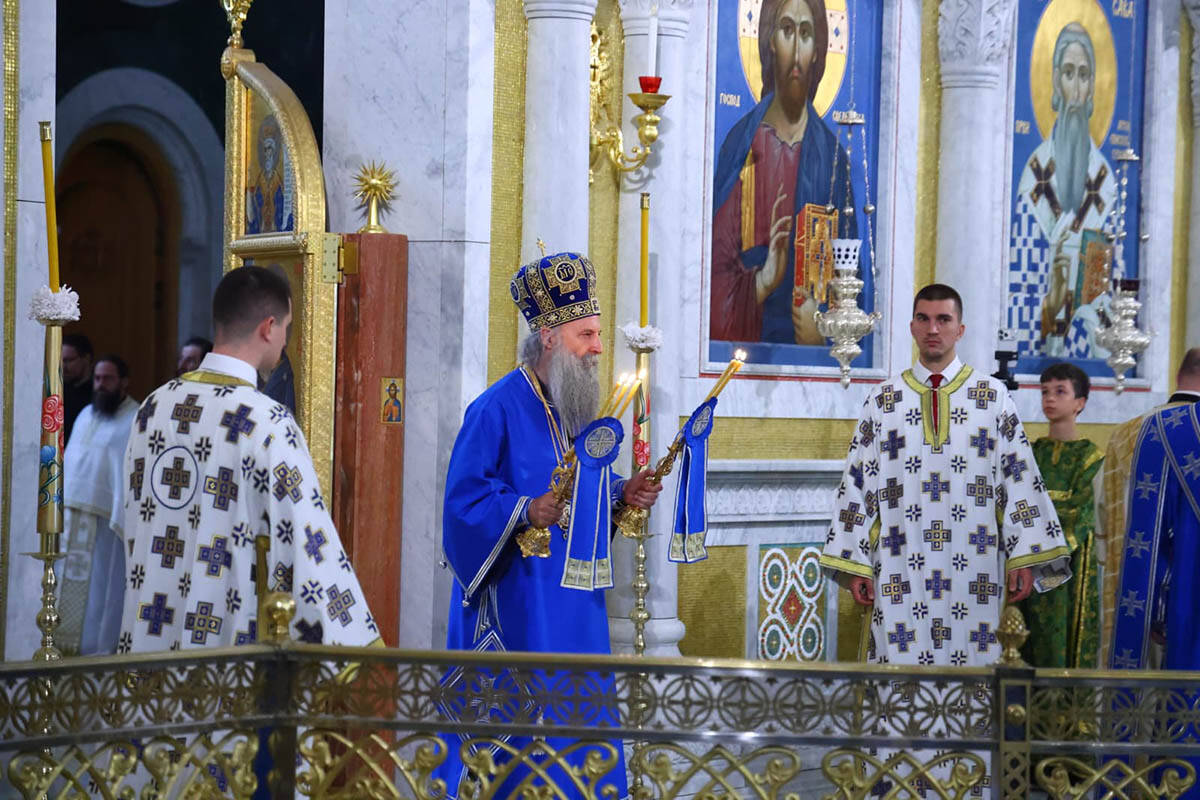 Ispraćaj pojasa Presvete Bogorodice  (2).jpg