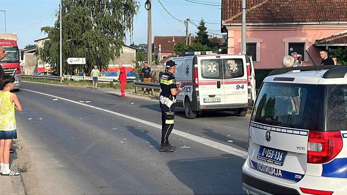 Vozilo Hitne pomoći udarilo ženu u Čačku 3.jpg