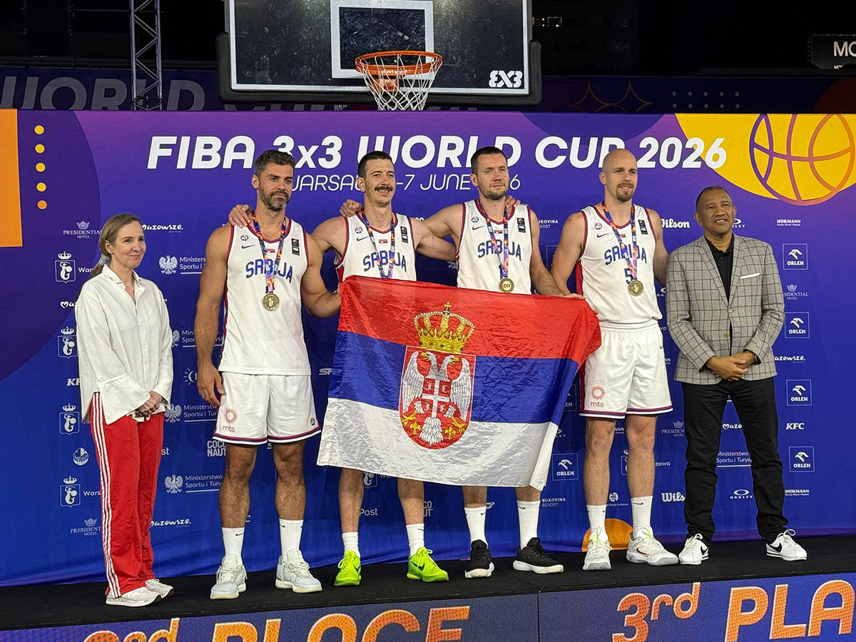 Srbija na postolju (5).jpg