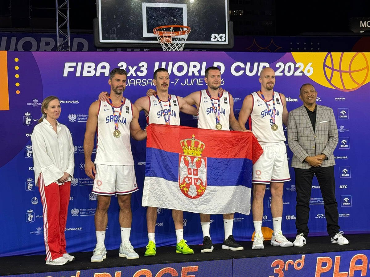Srbija na postolju (6).jpg