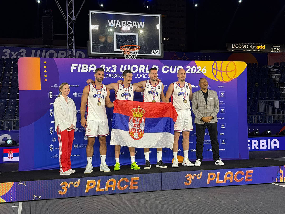 Srbija na postolju (7).jpg