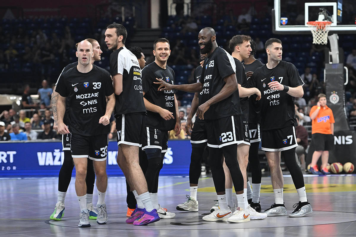 Partizan - Dubai (19).jpg
