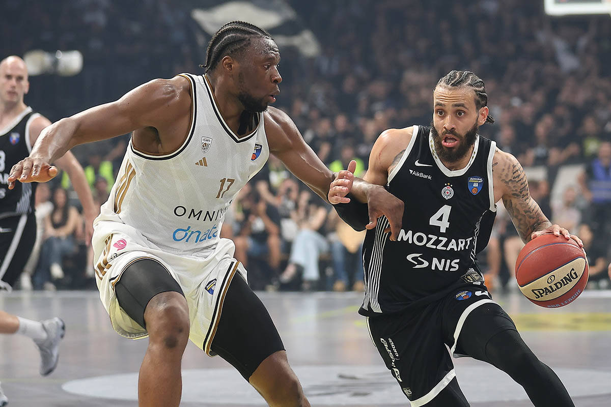 Dubai vs Partizan (4).jpg