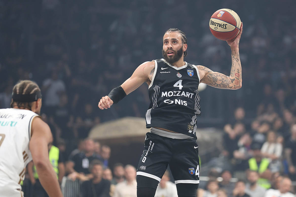 Dubai vs Partizan (10).jpg