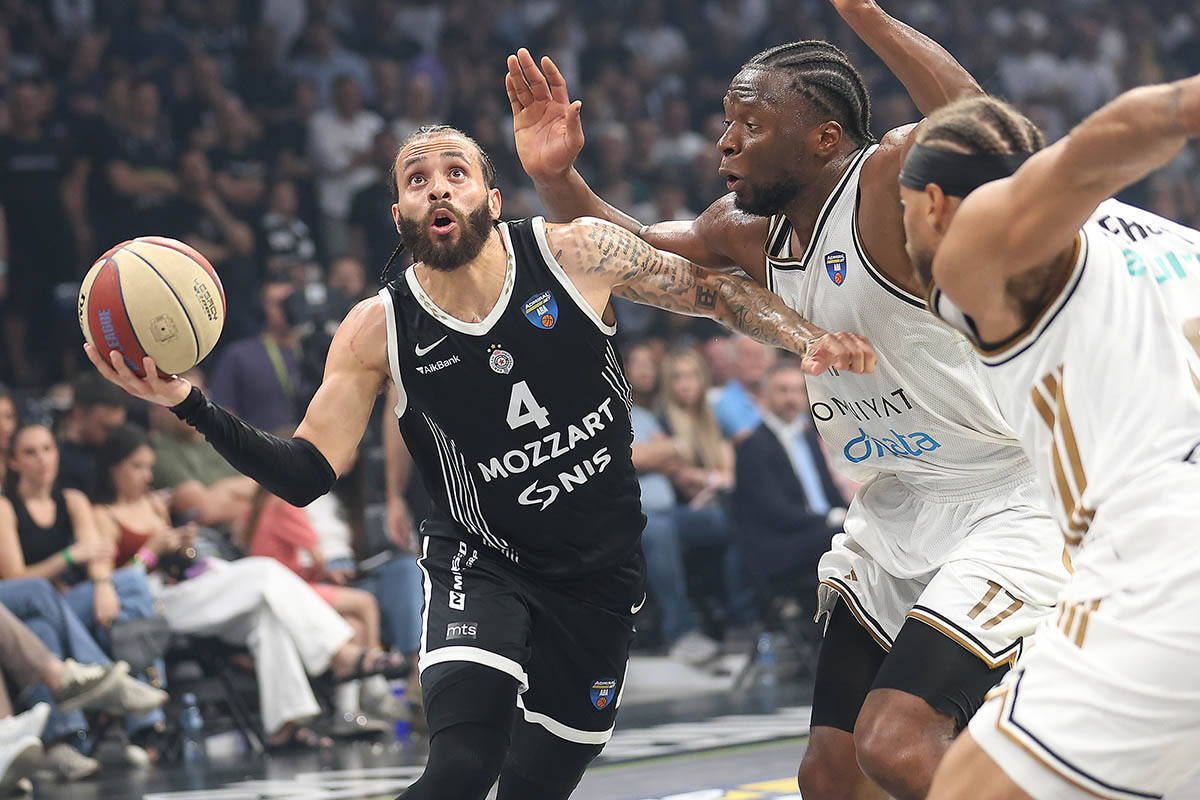 Dubai vs Partizan (11).jpg