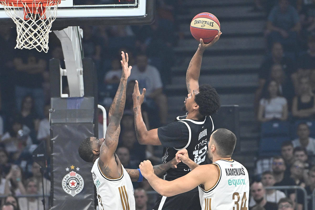 Dubai vs Partizan (18).jpg