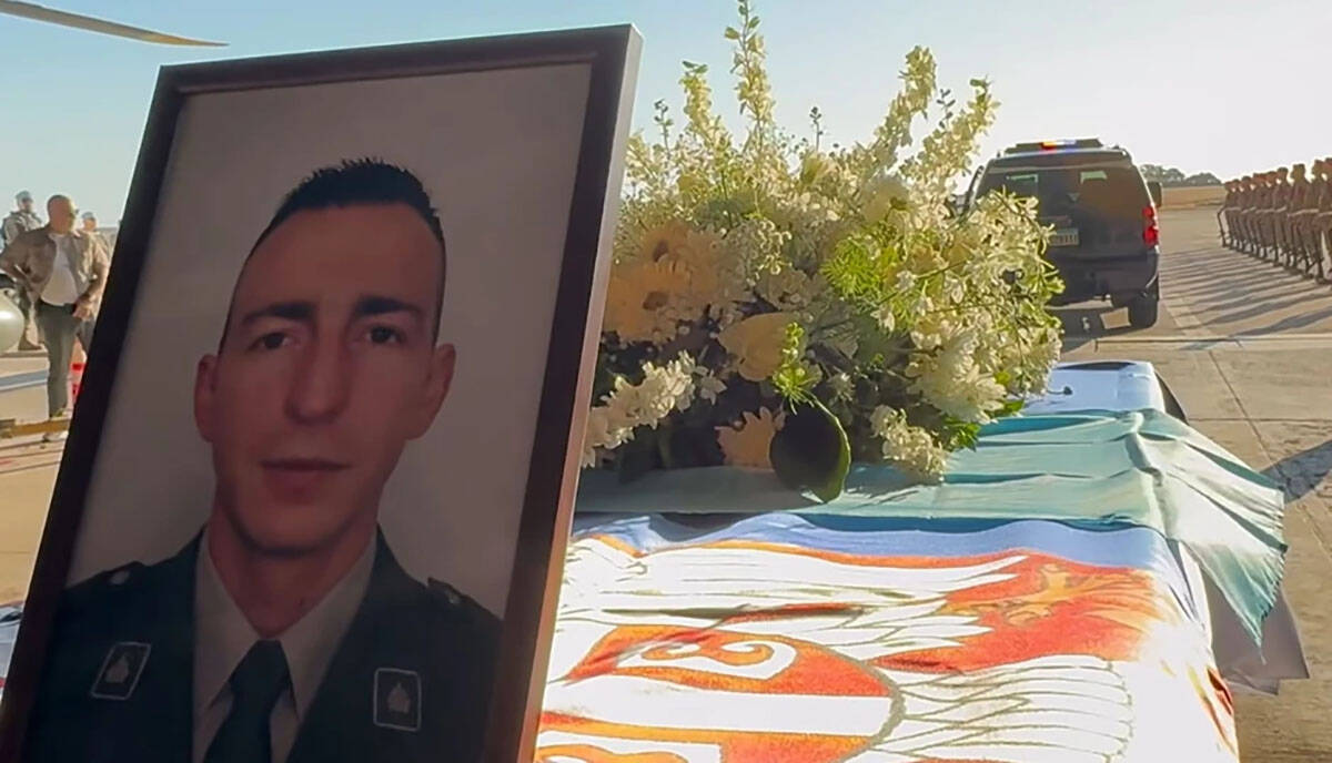 Sahranjen vojnik Milovan Jovanović (11).jpg