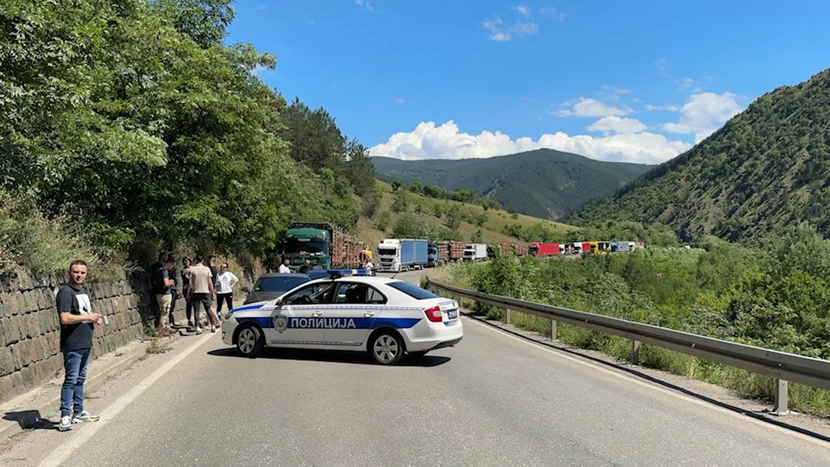 Težak udes na Ibarskoj magistrali (8).jpg