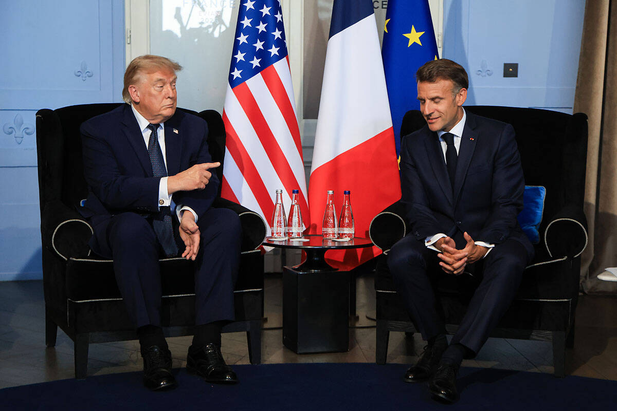 Donald Tramp i Emanuel Makron (2).jpg