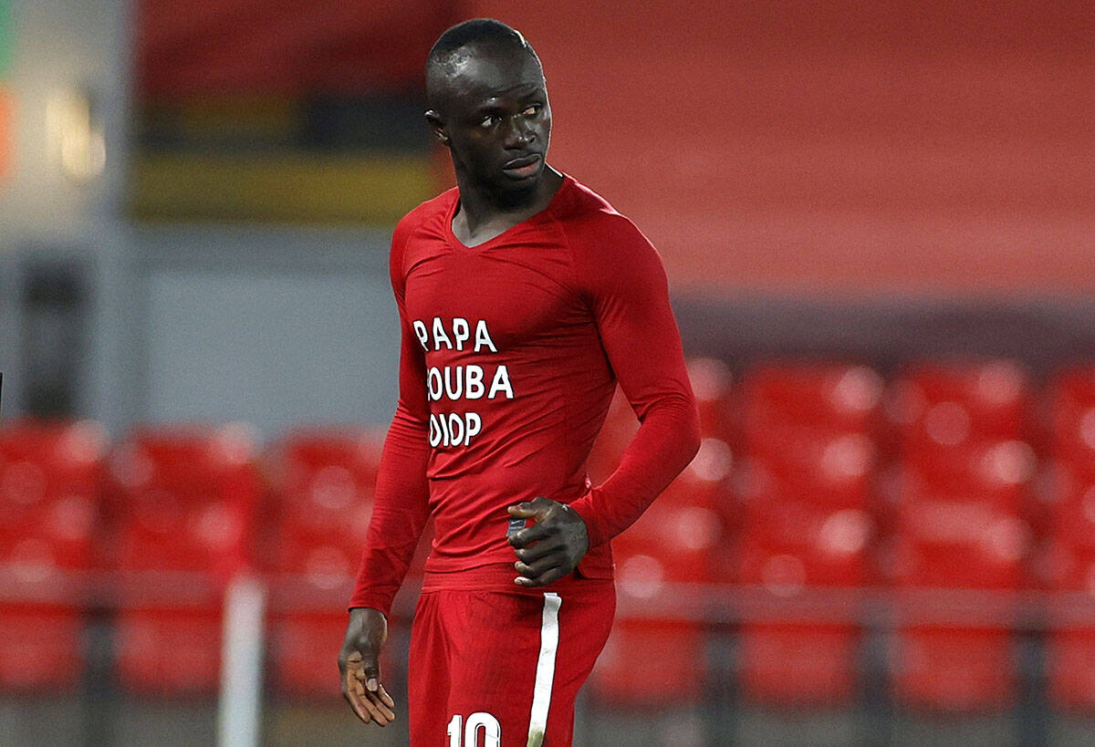 Papa Bouba Diop (1).jpg