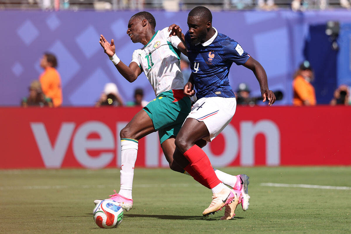 Francuska - Senegal (2).jpg