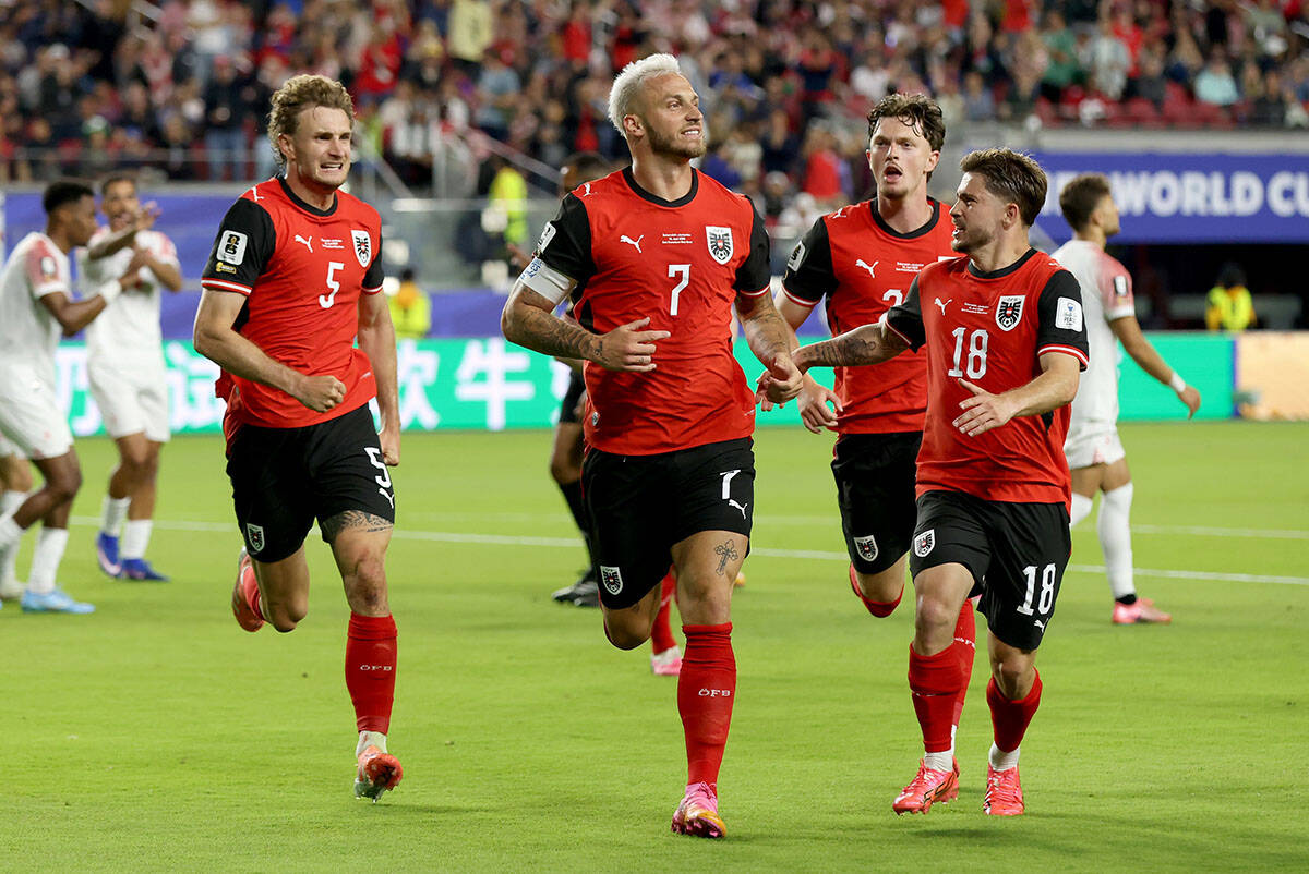 Marko Arnautović slavi gol za Austriju na Svetskom prvenstvu