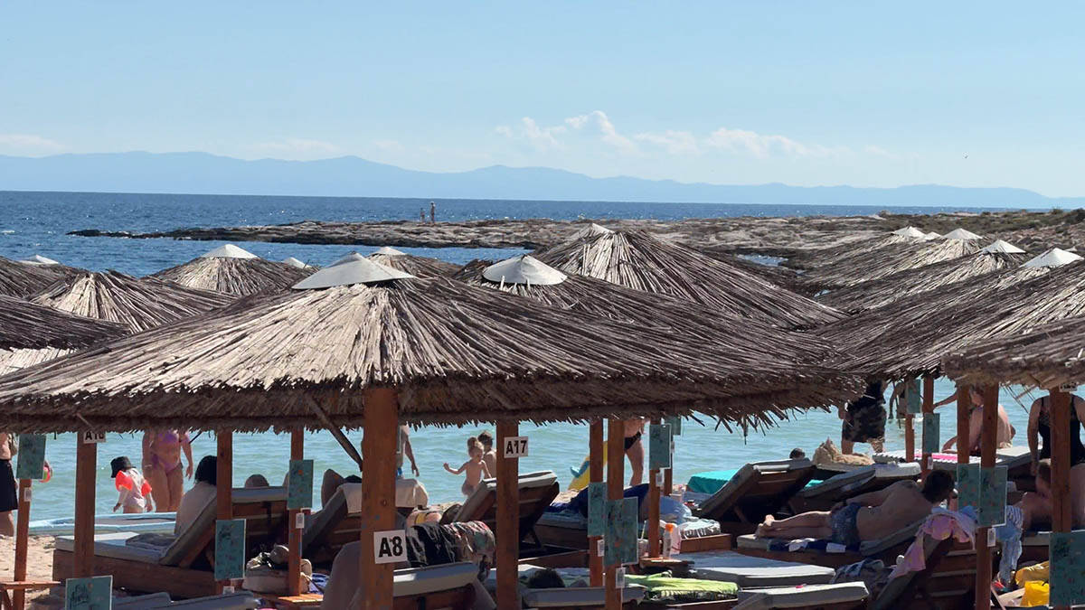 Plaža Psili Amos