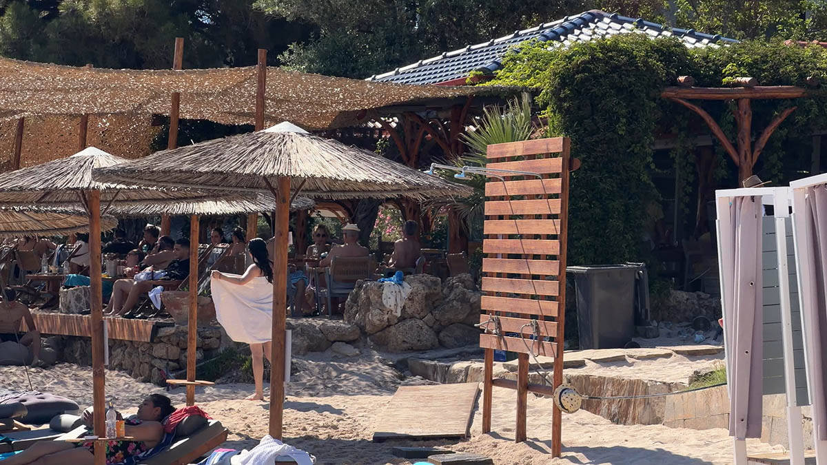 Plaža Psili Amos