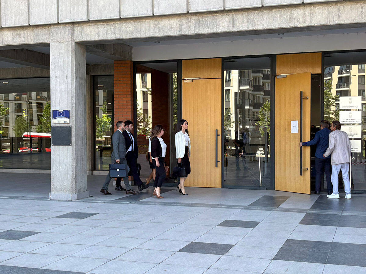 Miljana Kecmanovic stigla u Palatu pravde (5).jpg